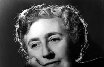 Agatha Christie 908 0 AGATHA CHRISTIE